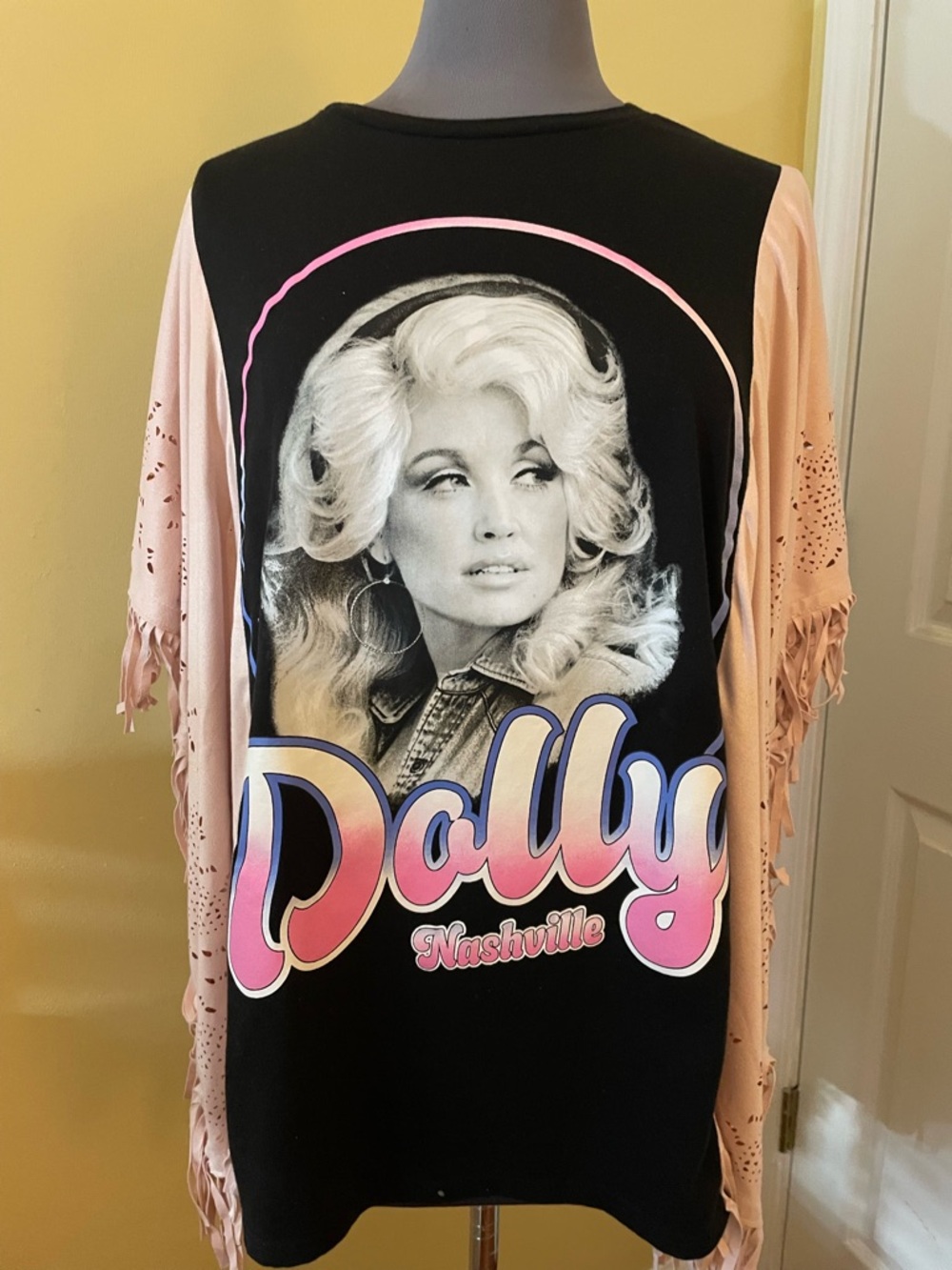 Dolly Premium Custom Band Tee